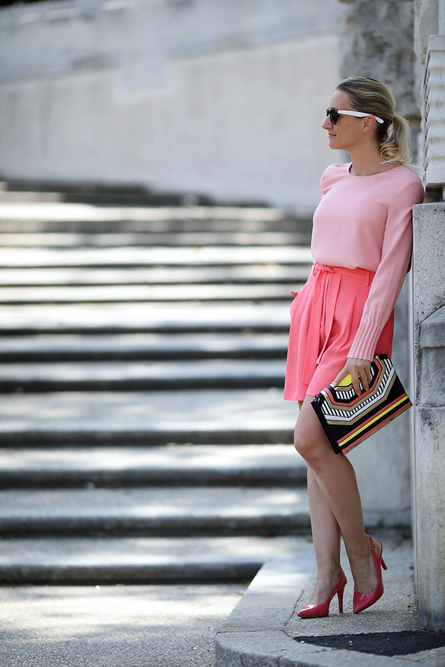 collected by Katja, Ü40 Blog, Ü40 Styling, Ü40 Outfit, Outfit Pink Rosa, Styling Tipps Rosa, pink shorts, pink sling pumps
